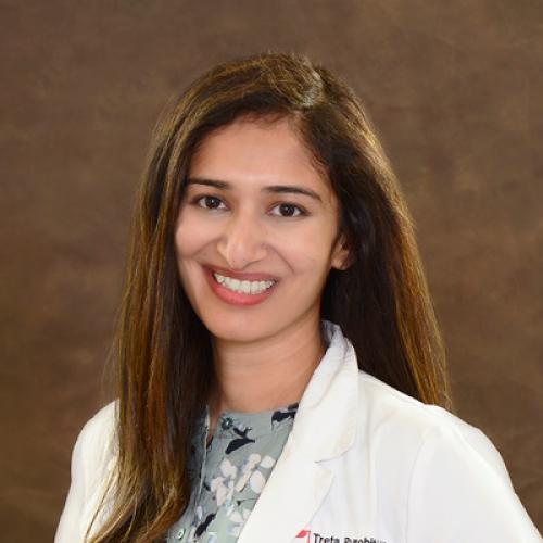 Dr. Purohit headshot